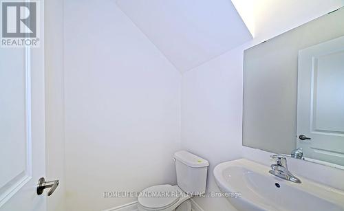 3275 Sixth Line, Oakville, ON - Indoor Photo Showing Bathroom