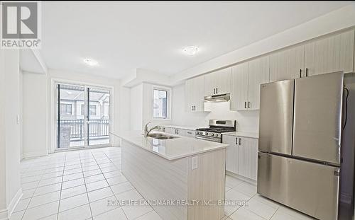 3275 Sixth Line, Oakville, ON - Indoor Photo Showing Kitchen With Double Sink With Upgraded Kitchen