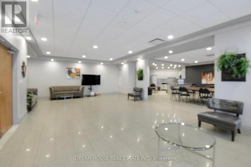 114 - 50 Disera Drive, Vaughan, ON - Indoor Photo Showing Other Room