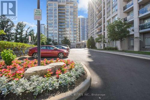 114 - 50 Disera Drive, Vaughan, ON - Outdoor With Facade