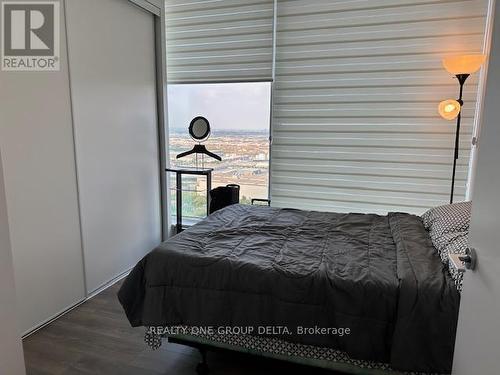 4002 - 898 Portage Parkway, Vaughan, ON - Indoor Photo Showing Bedroom