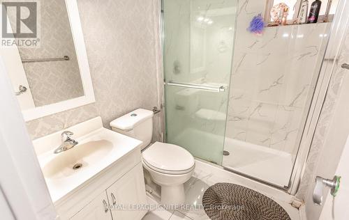 7208 Hermitage Road, Mississauga, ON - Indoor Photo Showing Bathroom