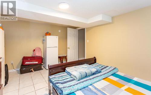 7208 Hermitage Road, Mississauga, ON - Indoor Photo Showing Bedroom