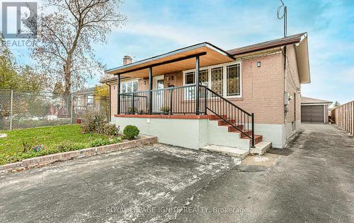 7208 Hermitage Road, Mississauga, ON - Outdoor