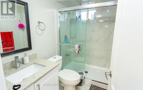 7208 Hermitage Road, Mississauga, ON - Indoor Photo Showing Bathroom