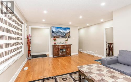 7208 Hermitage Road, Mississauga, ON - Indoor