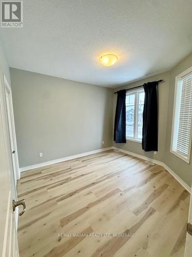 39 Ellis Avenue, St. Catharines (456 - Oakdale), ON - Indoor Photo Showing Other Room