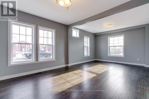 213 Cumberland Street, Cornwall, ON - Indoor Photo Showing Other Room