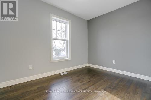 213 Cumberland Street, Cornwall, ON - Indoor Photo Showing Other Room