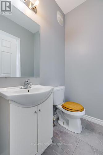 213 Cumberland Street, Cornwall, ON - Indoor Photo Showing Bathroom