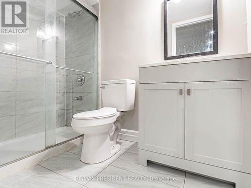 197 Blair Road, Cambridge, ON - Indoor Photo Showing Bathroom