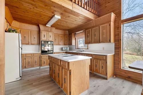 0 210 Highway, Ste Anne, MB - Indoor Photo Showing Kitchen