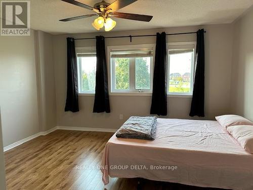 63D View Green Crescent, Toronto, ON - Indoor Photo Showing Bedroom