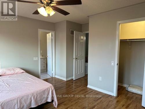 63D View Green Crescent, Toronto, ON - Indoor Photo Showing Bedroom