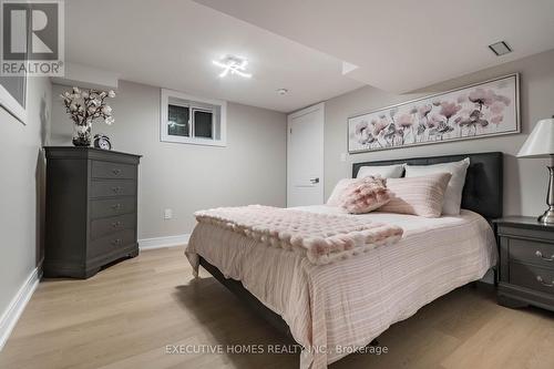 185 Hendrie Avenue, Burlington, ON - Indoor Photo Showing Bedroom