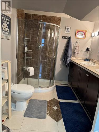 3106 Grey Owl Crescent, Prince Albert, SK - Indoor Photo Showing Bathroom