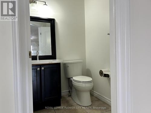 956 Bianca Court, Kitchener, ON - Indoor Photo Showing Bathroom