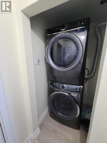 Bsmnt - 156 Voltarie Crescent, Mississauga, ON - Indoor Photo Showing Laundry Room