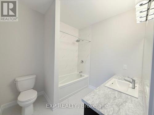 17 Pacing Walk, Ottawa, ON - Indoor Photo Showing Bathroom