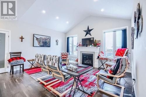 111 Renaissance Drive, St. Thomas, ON - Indoor Photo Showing Living Room With Fireplace