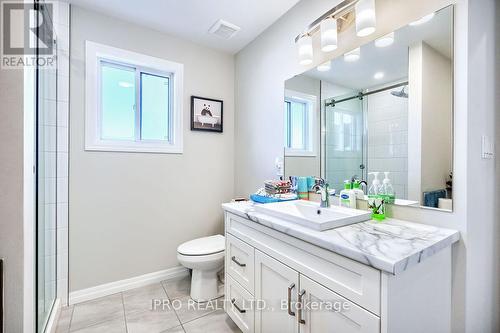 111 Renaissance Drive, St. Thomas, ON - Indoor Photo Showing Bathroom