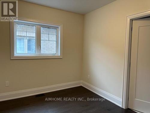 11 Sweet Gale Crescent, Richmond Hill, ON - Indoor Photo Showing Other Room