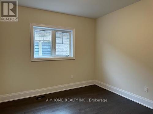 11 Sweet Gale Crescent, Richmond Hill, ON - Indoor Photo Showing Other Room