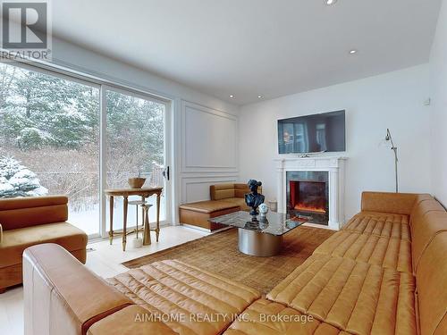 75 Brass Drive, Richmond Hill, ON - Indoor Photo Showing Living Room With Fireplace