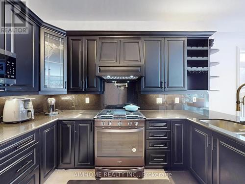 75 Brass Drive, Richmond Hill, ON - Indoor Photo Showing Kitchen