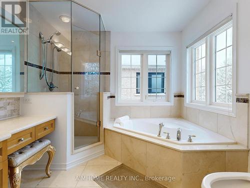 75 Brass Drive, Richmond Hill, ON - Indoor Photo Showing Bathroom