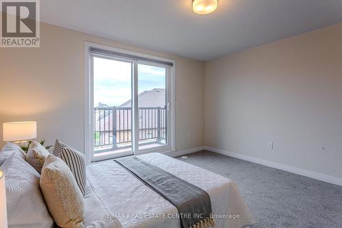 64 Settlers Road E, Oakville, ON - Indoor Photo Showing Bedroom