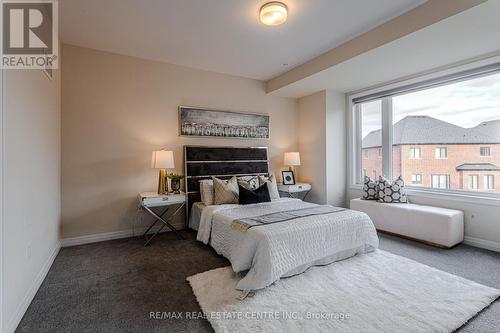 64 Settlers Road E, Oakville, ON - Indoor Photo Showing Bedroom