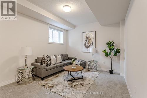 64 Settlers Road E, Oakville, ON - Indoor Photo Showing Living Room