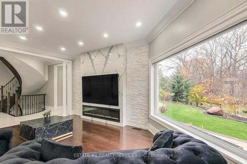 42 Beacon Hill Drive, Brampton, ON - Indoor