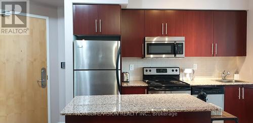 3805 - 55 Bremner Boulevard, Toronto, ON - Indoor Photo Showing Kitchen With Upgraded Kitchen