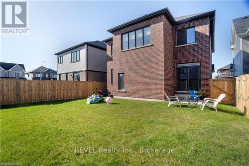 22 Frontier Drive, Thorold (560 - Rolling Meadows), ON - Outdoor With Exterior