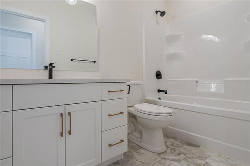 48 Harry Waytiuk Drive, East Selkirk, MB - Indoor Photo Showing Bathroom