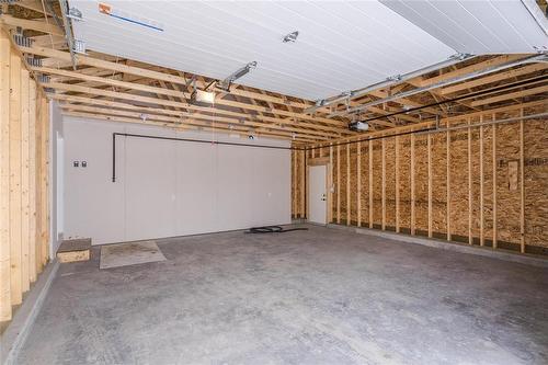 48 Harry Waytiuk Drive, East Selkirk, MB - Indoor Photo Showing Garage