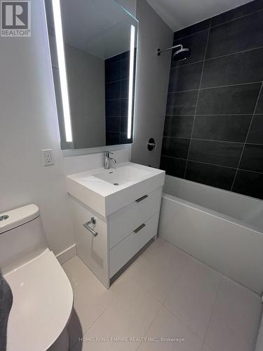 1213 - 308 Jarvis Street, Toronto, ON - Indoor Photo Showing Bathroom