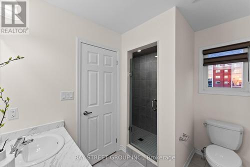 340 Lagerfeld Drive, Brampton, ON - Indoor Photo Showing Bathroom