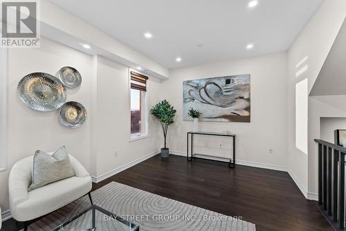 340 Lagerfeld Drive, Brampton, ON - Indoor