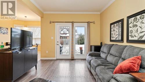 1 Watson Crescent, St. Thomas, ON - Indoor Photo Showing Living Room