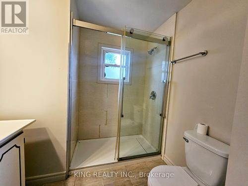 2728 Dingman Drive, London, ON - Indoor Photo Showing Bathroom