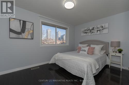 1395 Fordon Avenue, Pickering, ON - Indoor Photo Showing Bedroom