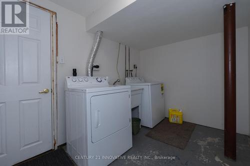 1395 Fordon Avenue, Pickering, ON - Indoor Photo Showing Laundry Room