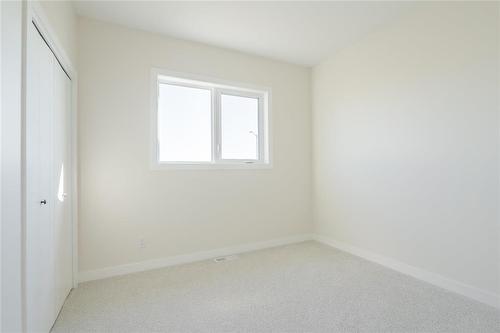 81 Wild Plum Lane, Steinbach, MB - Indoor Photo Showing Other Room