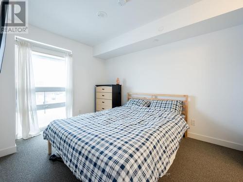 413 - 120 Varna Drive, Toronto, ON - Indoor Photo Showing Bedroom