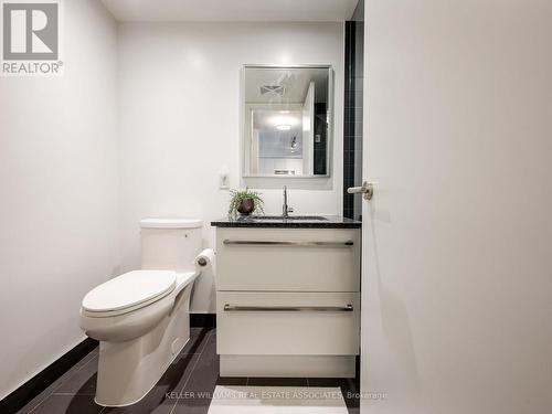 413 - 120 Varna Drive, Toronto, ON - Indoor Photo Showing Bathroom