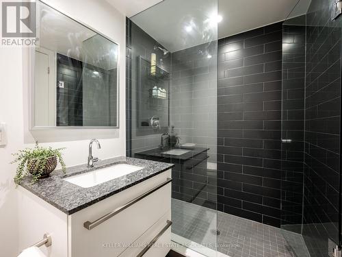 413 - 120 Varna Drive, Toronto, ON - Indoor Photo Showing Bathroom