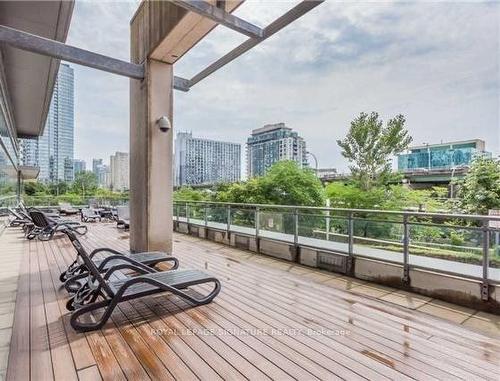 4009-15 Fort York Blvd, Toronto, ON - Outdoor With Exterior